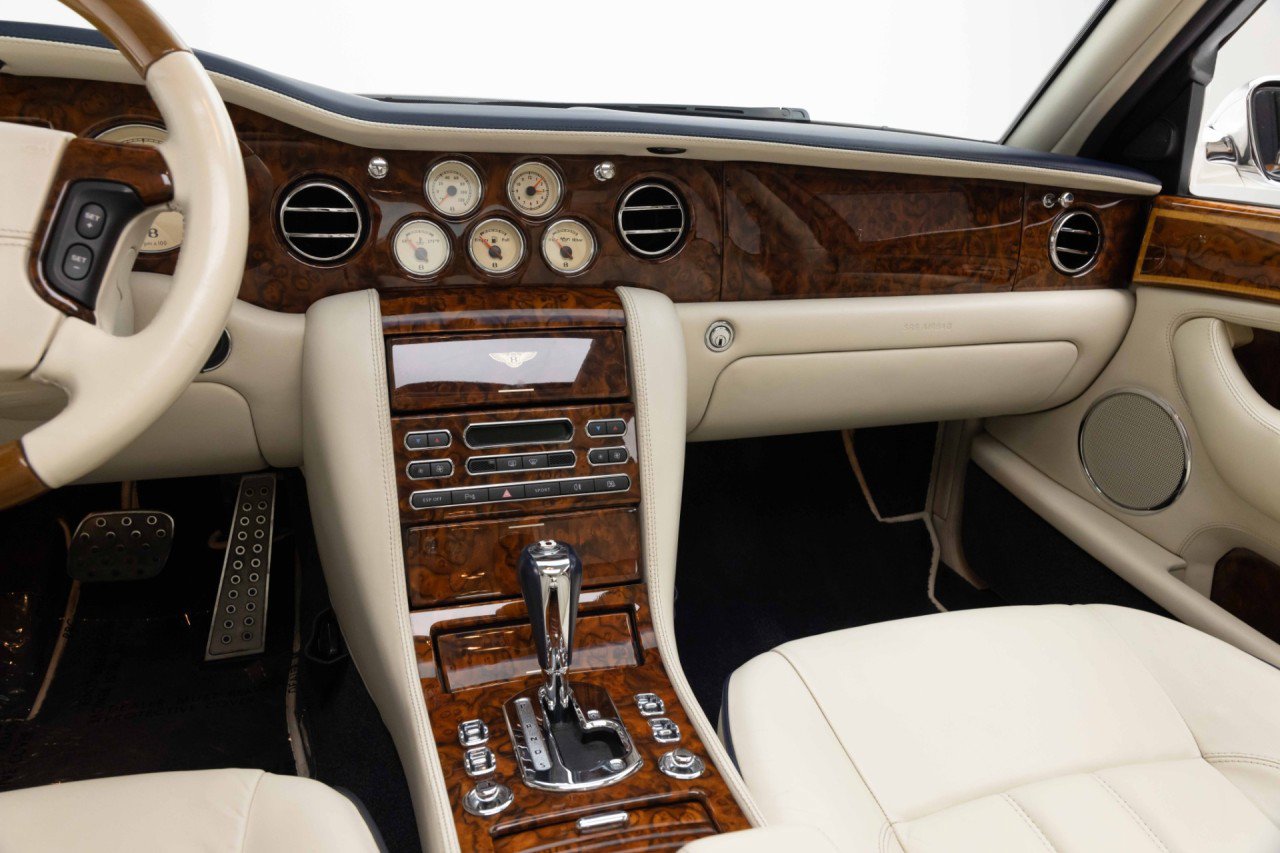 Used 2008 Bentley Arnage R RWD image 14