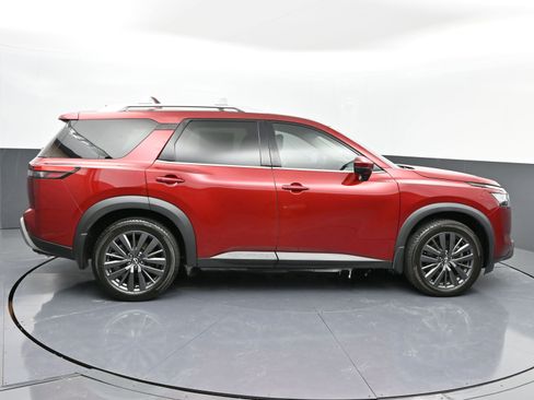 Used 2022 Nissan Pathfinder SL w/ SL Premium Package image 29