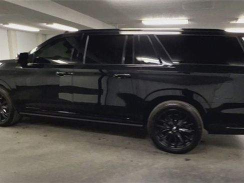 Used 2021 Cadillac Escalade ESV Sport Platinum image 6