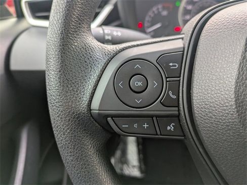 Used 2020 Toyota Corolla LE image 22