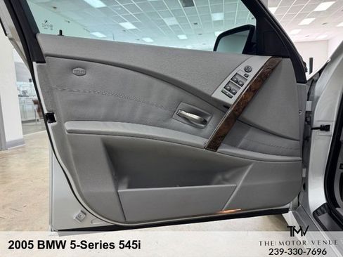Used 2005 BMW 545i Sedan image 20