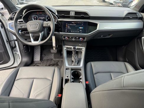 Used 2022 Audi Q3 2.0T Premium Plus w/ Premium Plus Package image 16