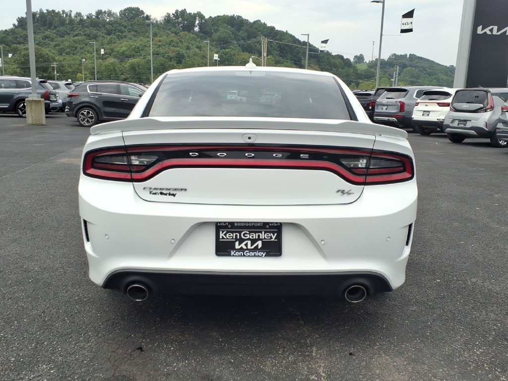 Used 2022 Dodge Charger R/T RWD image 9