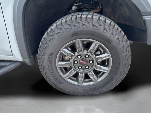 Used 2024 GMC Sierra 1500 AT4X AWD/4WD image 13