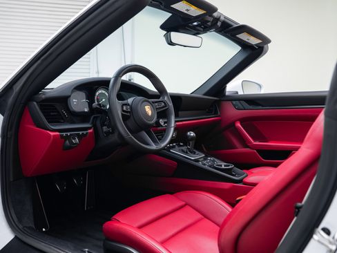 Used 2022 Porsche 911 Carrera 4 GTS image 29