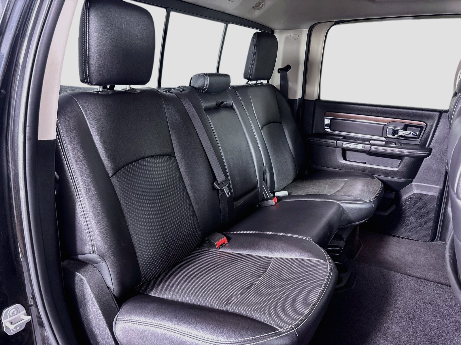 Used 2017 RAM 2500 Laramie w/ Sport Appearance Group AWD/4WD image 27
