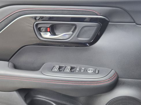 Certified 2025 Acura ADX A-Spec image 25