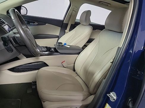 Used 2019 Lincoln Nautilus Reserve image 18