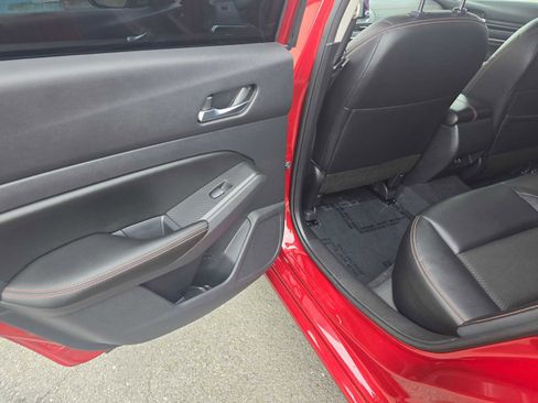 Used 2022 Nissan Altima 2.5 SR FWD image 15