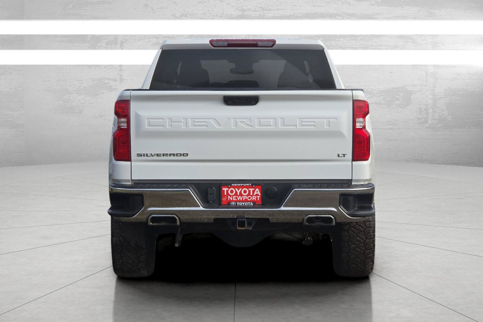 Used 2024 Chevrolet Silverado 1500 LT w/ Z71 Off-Road Package AWD/4WD image 5