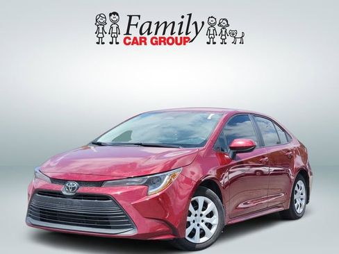 Used 2024 Toyota Corolla LE FWD image 1