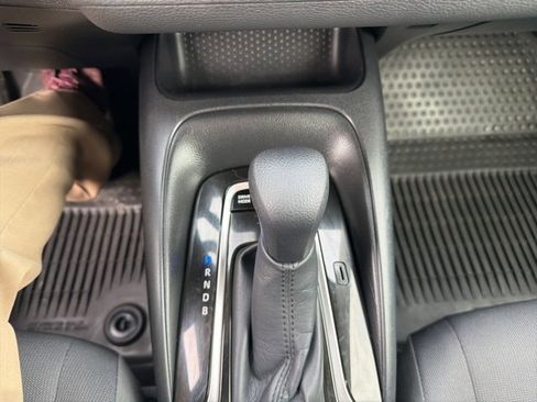 Used 2020 Toyota Corolla LE image 36