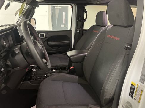 Used 2024 Jeep Wrangler Unlimited Rubicon image 15