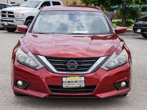 Used 2016 Nissan Altima 2.5 SR FWD image 2