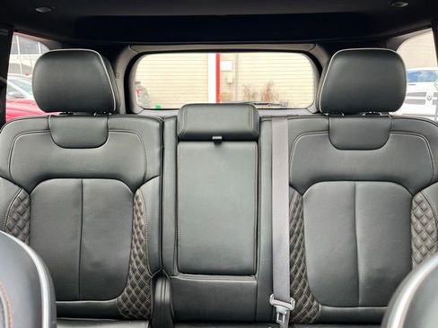 Used 2022 Jeep Grand Cherokee Summit AWD/4WD image 23