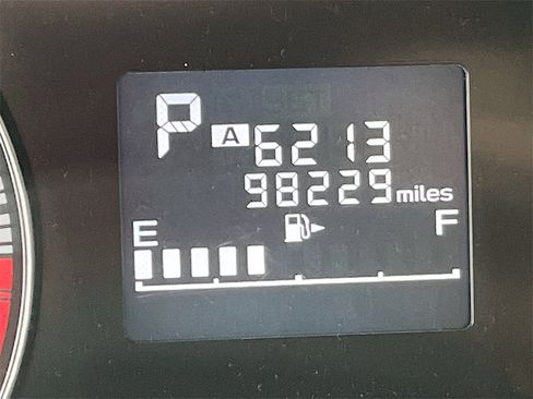 Used 2018 Subaru Impreza 2.0i image 12