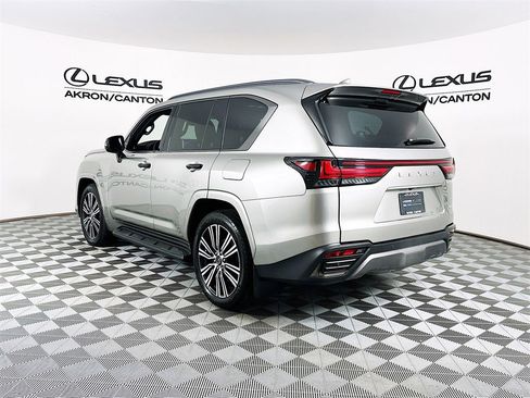 Used 2024 Lexus LX 600 4WD w/ Appearance Package image 7