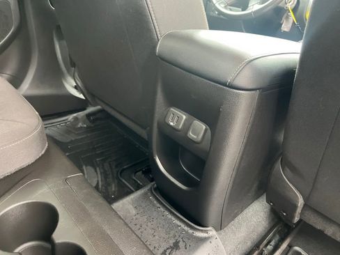 Used 2020 Chevrolet Colorado LT w/ LT Convenience Package image 35