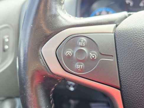 Used 2015 Chevrolet Colorado Z71 AWD/4WD image 24