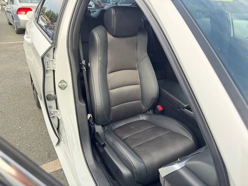 Used 2019 Honda Accord Sport image 17
