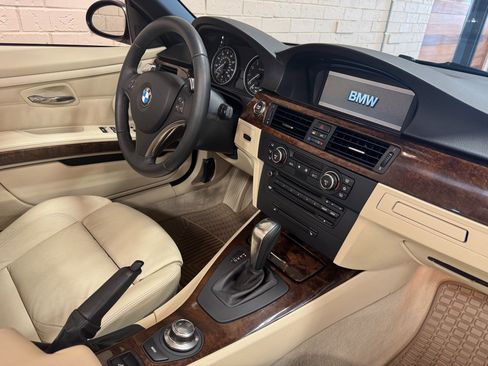 Used 2008 BMW 335i Convertible image 40