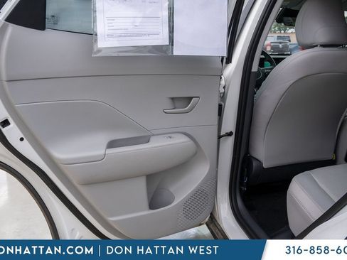 Used 2025 Hyundai Kona SEL AWD/4WD image 12