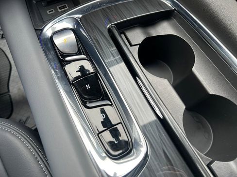 Used 2023 Buick Enclave Essence w/ LPO, Floor Liner Package FWD image 32
