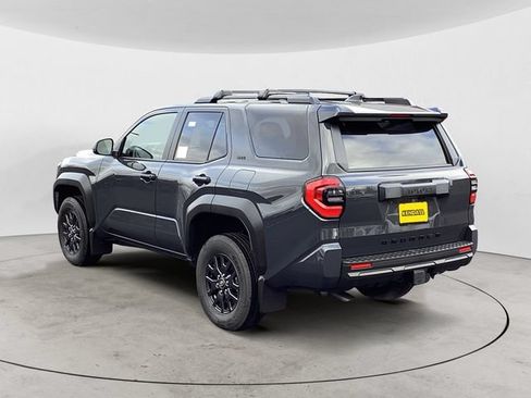 Used 2026 Toyota 4Runner SR5 AWD/4WD image 7