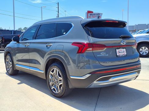 Used 2022 Hyundai Santa Fe Limited FWD image 2