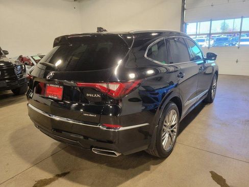 Used 2023 Acura MDX SH-AWD w/ Advance Package image 3