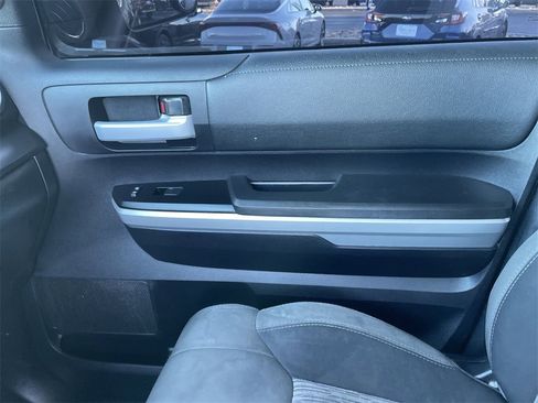 Used 2014 Toyota Tundra SR5 image 21