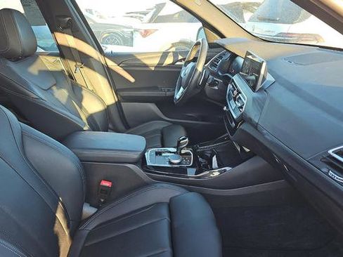 Used 2024 BMW X3 xDrive30i image 9