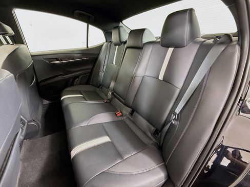 Used 2025 Toyota Camry SE image 20