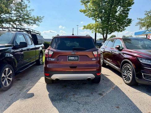 Used 2018 Ford Escape SEL FWD image 3