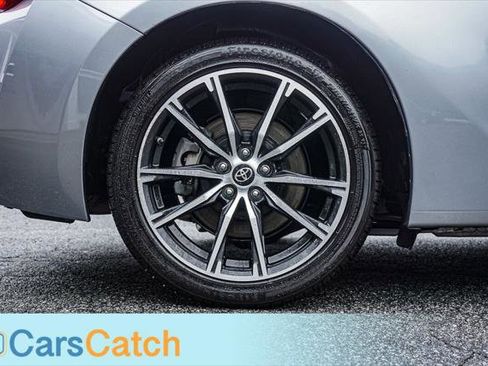 Used 2018 Toyota 86 image 16