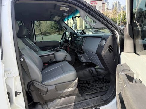 Used 2015 Ford F350 XL w/ Power Equipment Group image 30