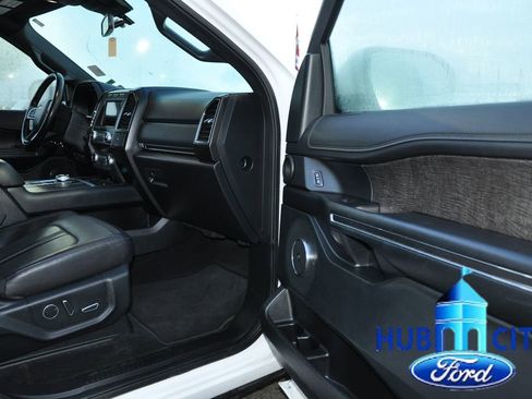 Used 2021 Ford Expedition Limited image 17