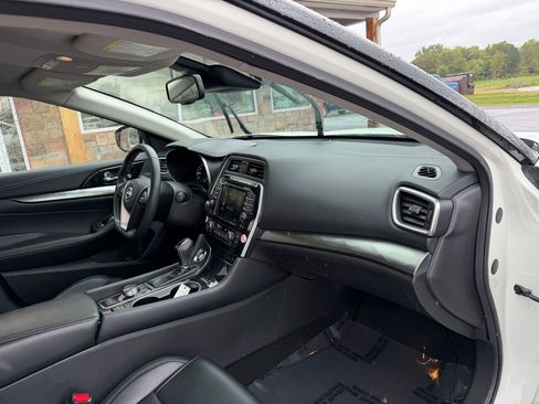 Used 2023 Nissan Maxima SV w/ Floor Mat Group image 20