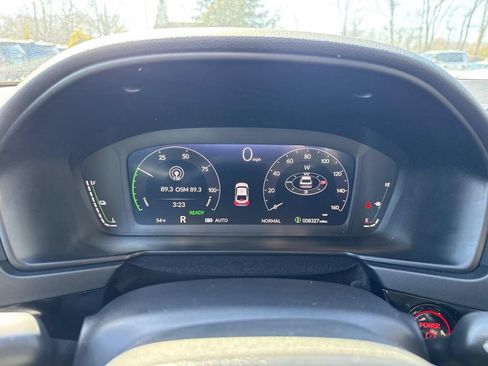 Used 2025 Honda Accord Sport image 32