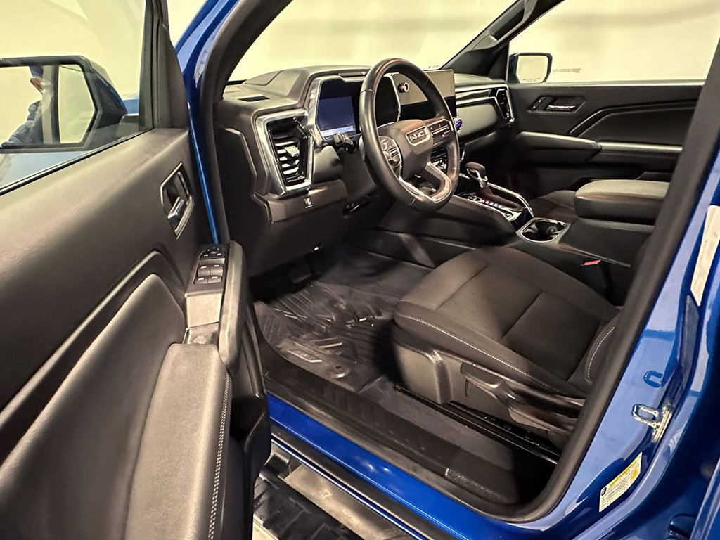 Used 2023 GMC Canyon Elevation w/ Convenience Package AWD/4WD image 3