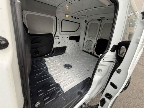 Used 2020 RAM ProMaster City Tradesman FWD image 14