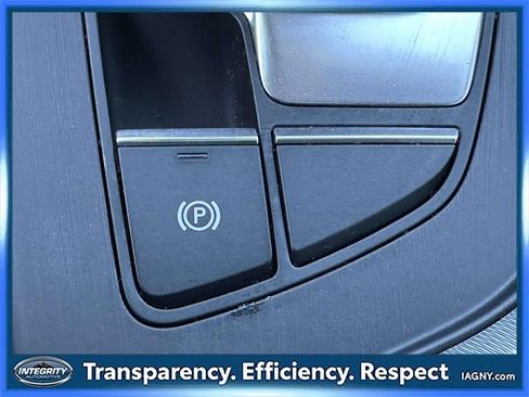 Used 2017 Audi A4 2.0T Premium Plus w/ Premium Plus Package image 31