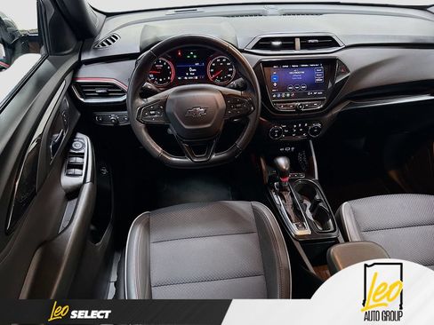 Used 2021 Chevrolet TrailBlazer RS w/ Sun and Liftgate Package AWD/4WD image 26