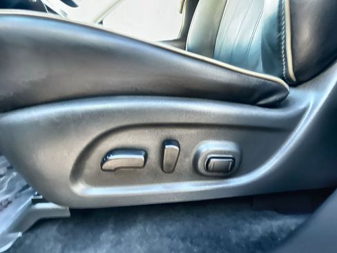 Used 2019 INFINITI QX60 Luxe w/ Essential Package image 14