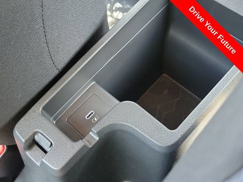 Used 2025 Nissan Versa SV w/ Trunk Package FWD image 14