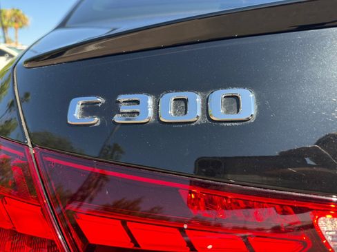 Used 2022 Mercedes-Benz C 300 Sedan image 23