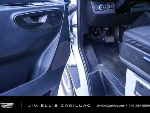Used 2024 Mercedes-Benz Sprinter 2500 image 11