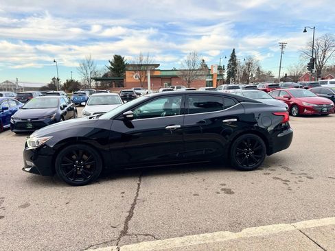 Used 2018 Nissan Maxima Platinum image 4