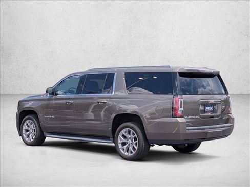 Used 2016 GMC Yukon XL SLT w/ Open Road Package AWD/4WD image 7