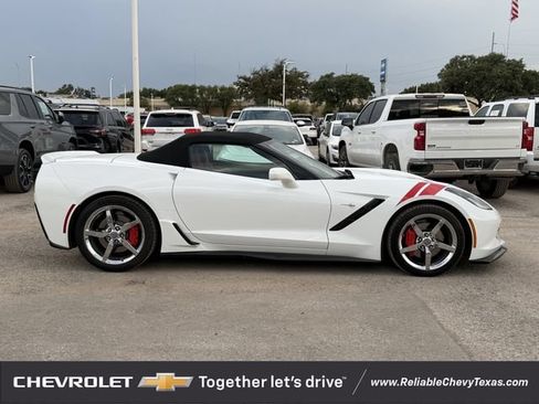 Used 2015 Chevrolet Corvette Stingray Convertible RWD image 3